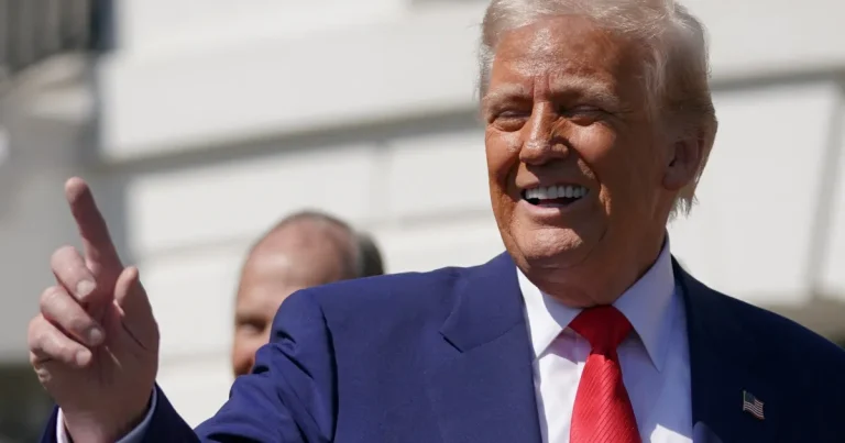 2025-04-09T191534Z_581368668_RC2JUDASA3DB_RTRMADP_3_USA-TRUMP-1744228167